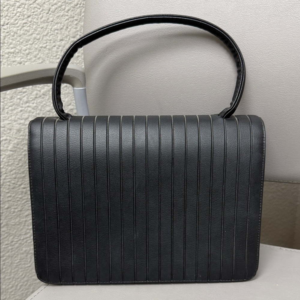 Chic Black Shoulder Bag for Women